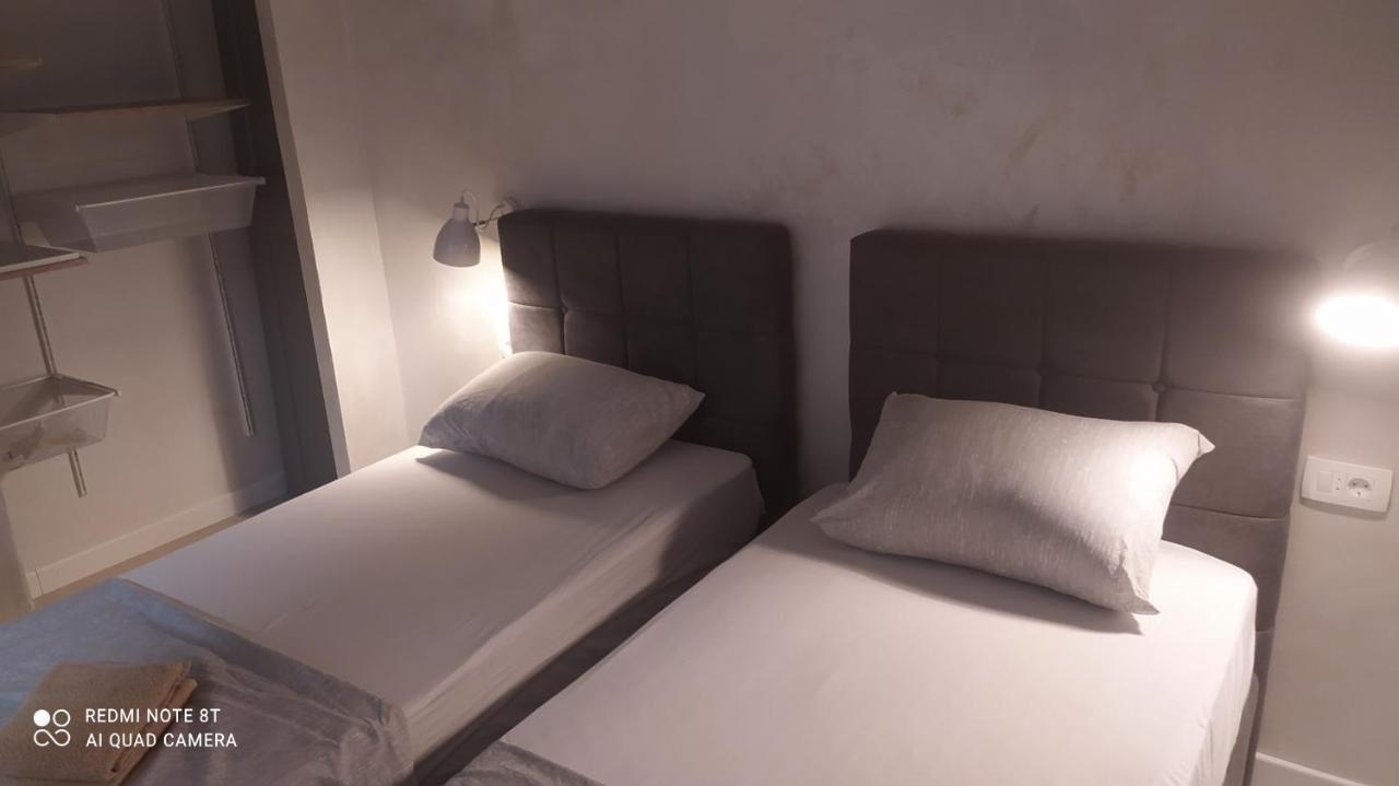 Clover Apartman Zara Esterno foto